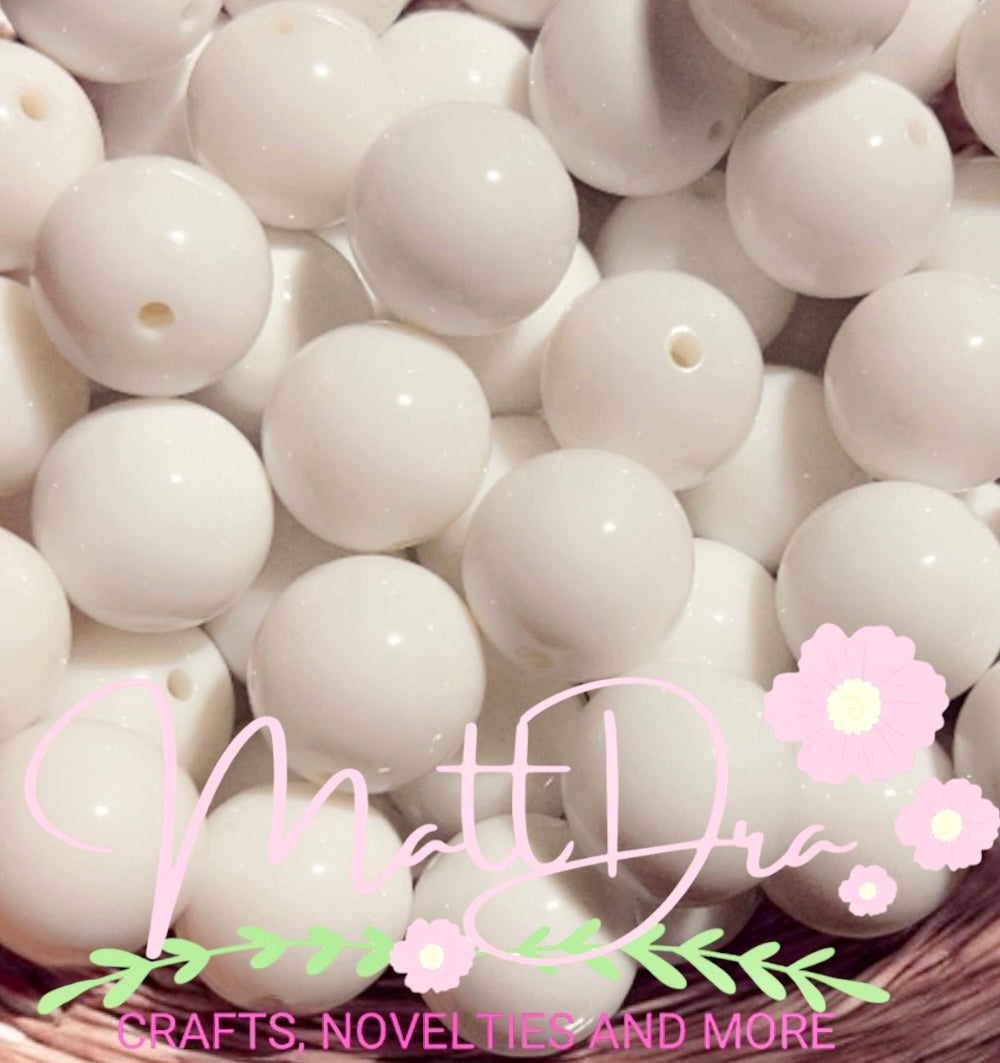 16mm acrylic beads (5pcs) White