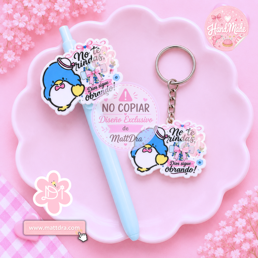 Christian Resin Pen & Keychain Bundle | "No Te Rindas, Dios Sigue Obrando" Handmade Gift Set